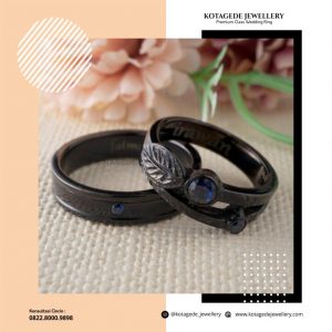 cincin warna hitam motif floral